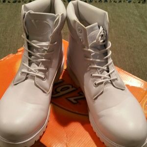 Lugz White waterproof boots